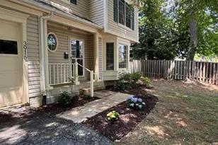 3916 Oak St, Fairfax, VA 22030 - Photo 7