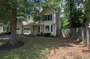 3916 Oak St, Fairfax, VA 22030 - Photo 3
