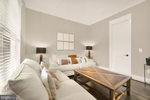 10602 Oak Pl, Fairfax, VA 22030 - Photo 7