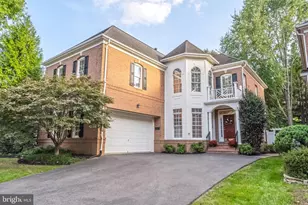 10087 Daniels Run Way, Fairfax, VA 22030 - Photo 1