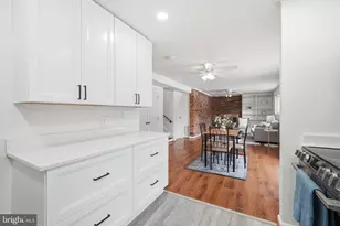 10911 Maple St, Fairfax, VA 22030 - Photo 9