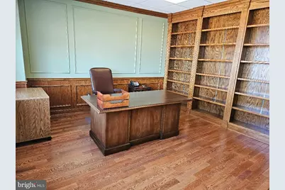 [Address not provided], Fairfax, VA 22030 - Photo 5