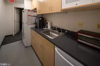 4157 Chain Bridge Road, Fairfax, VA 22030 - Photo 7