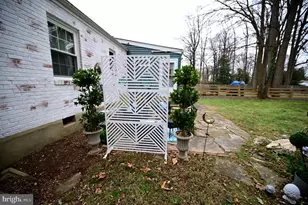 10833 Warwick Ave, Fairfax, VA 22030 - Photo 23