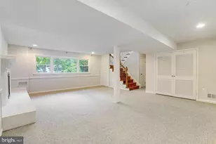 9821 Hampton Ln, Fairfax, VA 22030 - Photo 21