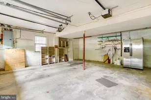 9821 Hampton Ln, Fairfax, VA 22030 - Photo 43