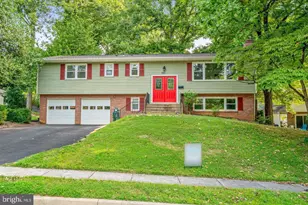 9821 Hampton Ln, Fairfax, VA 22030 - Photo 1