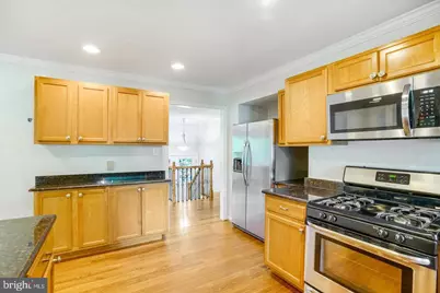 9821 Hampton Lane, Fairfax, VA 22030 - Photo 17