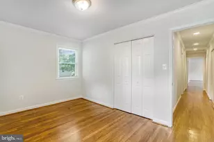 9821 Hampton Ln, Fairfax, VA 22030 - Photo 35