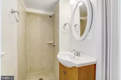 9821 Hampton Lane, Fairfax, VA 22030 - Photo 19