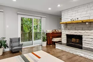 3704 Oak Hill Way, Fairfax, VA 22030 - Photo 9