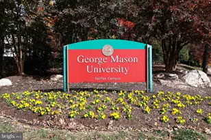 10404 Forest Ave, Fairfax, VA 22030 - Photo 33