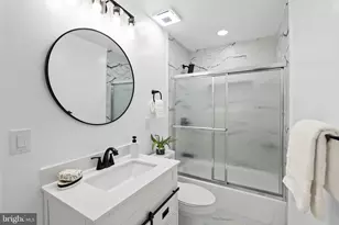 10404 Forest Ave, Fairfax, VA 22030 - Photo 23