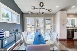 4207 Woodland Dr, Fairfax, VA 22030 - Photo 13