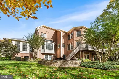 10121 Ratcliffe Manor Drive, Fairfax, VA 22030 - Photo 5