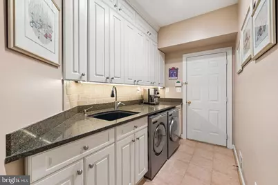 10121 Ratcliffe Manor Drive, Fairfax, VA 22030 - Photo 43