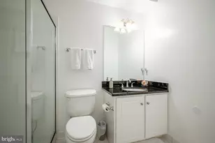 10328 Sager Ave, Fairfax, VA 22030 - Photo 23