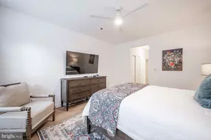 10328 Sager Ave, Fairfax, VA 22030 - Photo 17