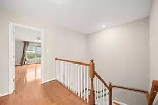 10502 Chancery Ct, Fairfax, VA 22030 - Photo 13