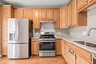 10502 Chancery Ct, Fairfax, VA 22030 - Photo 9