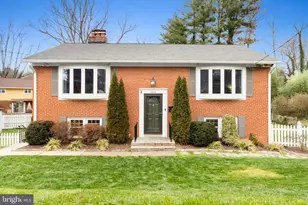 10600 Springmann Dr, Fairfax, VA 22030 - Photo 1