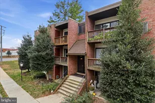 10721 West Dr, Fairfax, VA 22030 - Photo 5