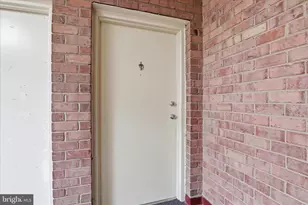 10721 West Dr, Fairfax, VA 22030 - Photo 7
