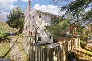 10439 Courthouse Dr, Fairfax, VA 22030 - Photo 21