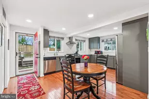4204 Ardmore Pl, Fairfax, VA 22030 - Photo 7
