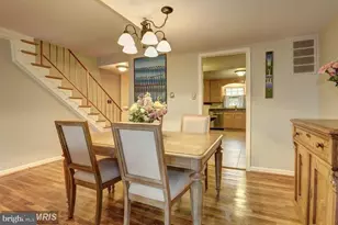 3898 University Dr, Fairfax, VA 22030 - Photo 17