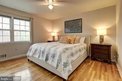 3898 University Drive, Fairfax, VA 22030 - Photo 9