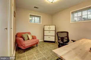 3898 University Dr, Fairfax, VA 22030 - Photo 25