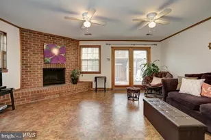 3898 University Dr, Fairfax, VA 22030 - Photo 21