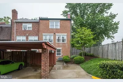 3898 University Drive, Fairfax, VA 22030 - Photo 3