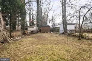 10725 Maple St, Fairfax, VA 22030 - Photo 37