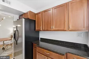 9461 Fairfax Blvd, Fairfax, VA 22031 - Photo 11