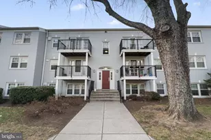9453 Fairfax Blvd, Fairfax, VA 22031 - Photo 1