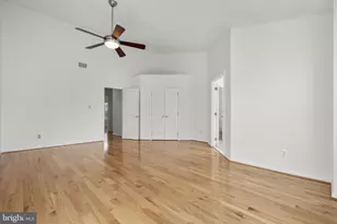 10505 Captain John Smith Ct, Fairfax, VA 22030 - Photo 17