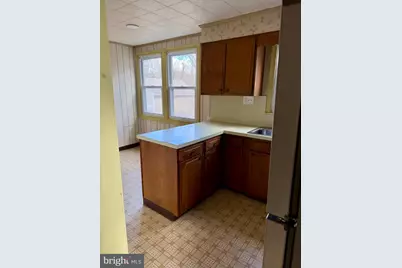 4023 Woodland Drive, Fairfax, VA 22030 - Photo 5