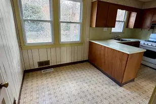 4023 Woodland Dr, Fairfax, VA 22030 - Photo 5