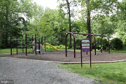 9896 Cardinal, Fairfax, VA 22030 - Photo 5