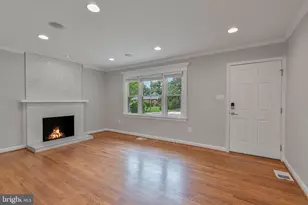 3911 Egan Dr, Fairfax, VA 22030 - Photo 5