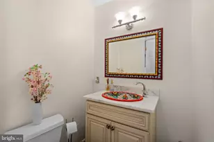 4101 Roberts Rd, Fairfax, VA 22032 - Photo 9