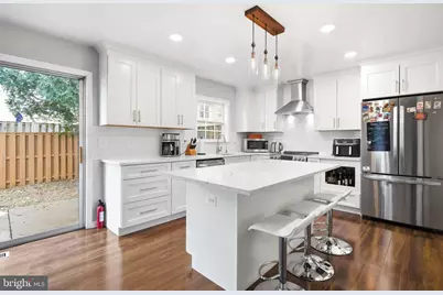 3865 Wilcoxson Drive, Fairfax, VA 22031 - Photo 3