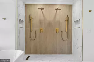 9800 Bolton Village Ct, Fairfax, VA 22032 - Photo 33