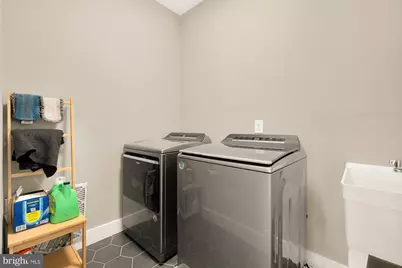 10602 Oak Place, Fairfax, VA 22030 - Photo 37