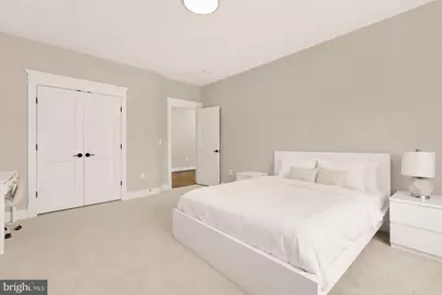 10602 Oak Place, Fairfax, VA 22030 - Photo 35