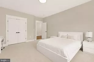 10602 Oak Pl, Fairfax, VA 22030 - Photo 35