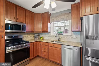 10228 Shiloh Street, Fairfax, VA 22030 - Photo 17