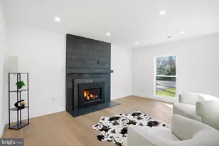 10704 Howerton Ave, Fairfax, VA 22030 - Photo 15